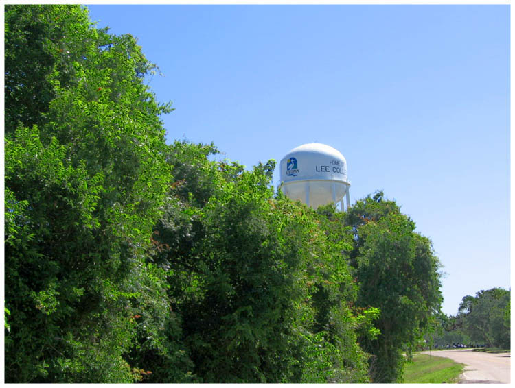 Water tower on Park Street - Baytown, Texas
